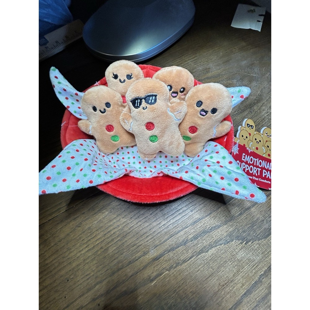 NWT Emotional Support Pals Gingerbread Man Plush Set Bowl & Blanket